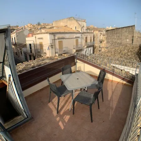 Apartment A Due Passi Dal Centro Storico